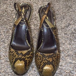 Y S L heels 👠